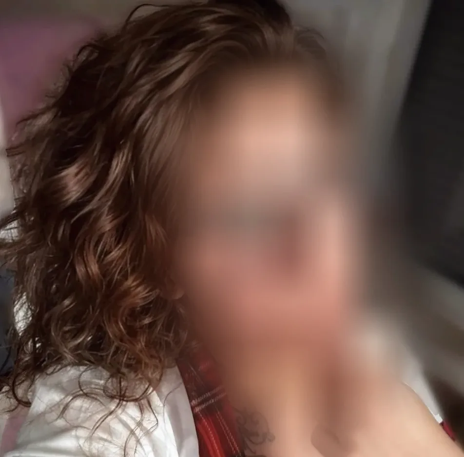 Amanda, 37