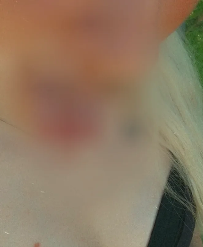 Helena, 23