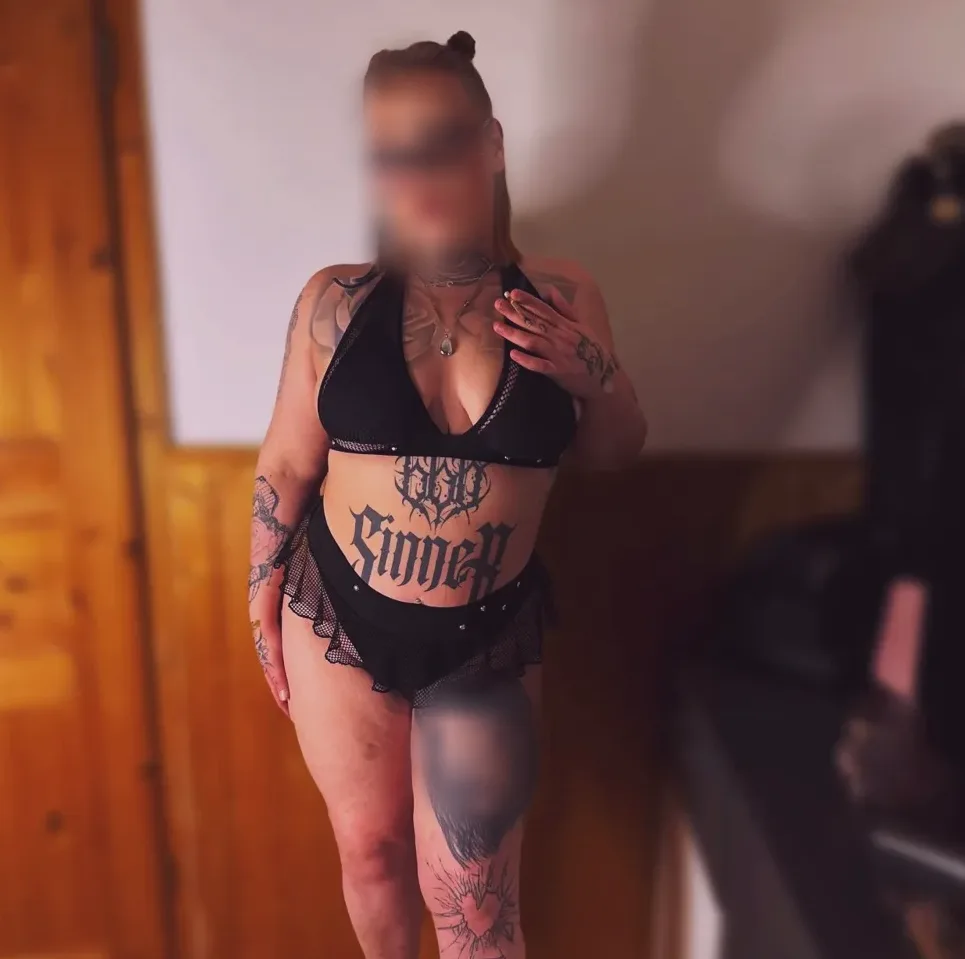 Karla, 26