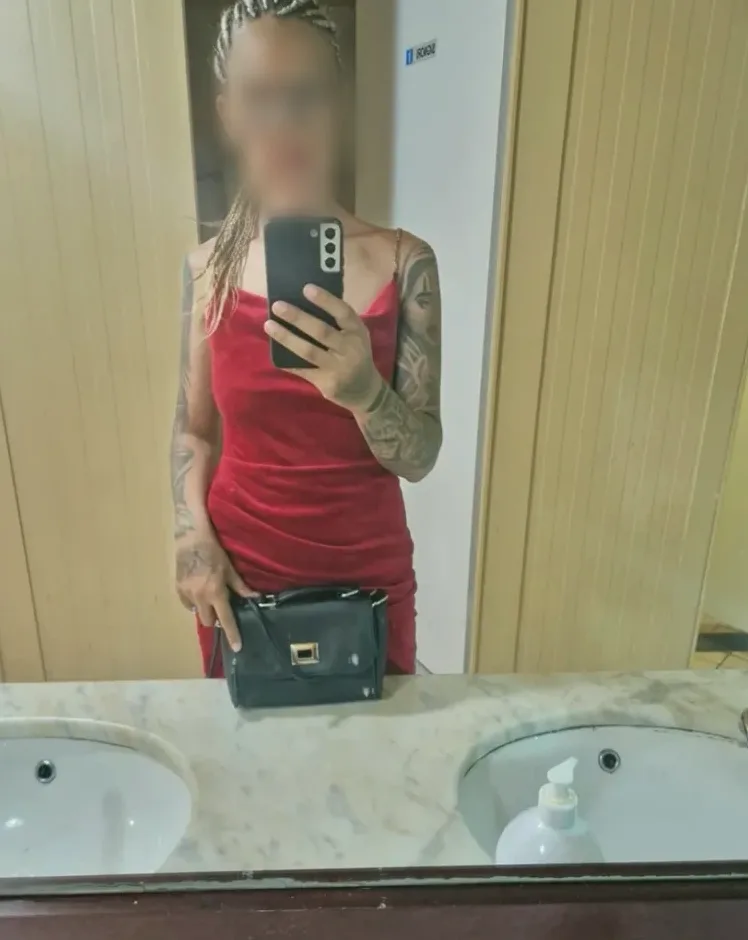 Yasmin, 30